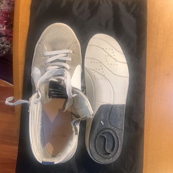 Golden Goose White and Blue Sneakers High-Top Casual - Picture 10 of 10